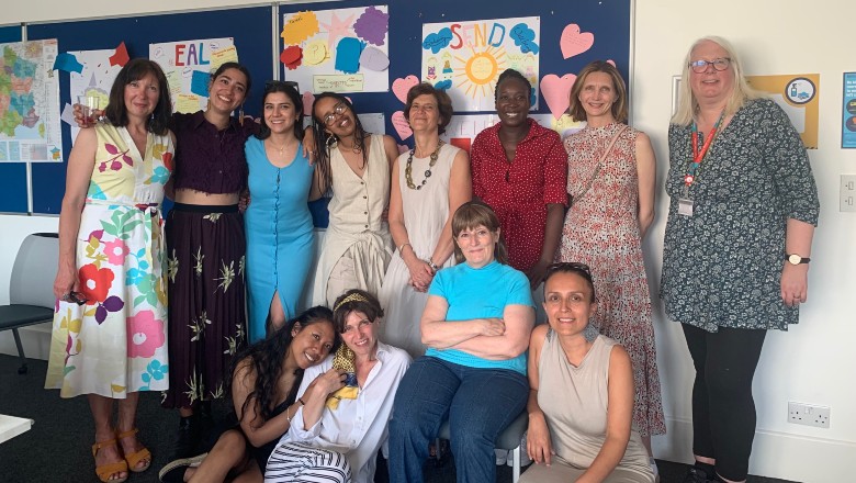 A group of women teachers and lecturers posing for a picture at the end of the last workshop of the project 'Decolonising language teaching'.